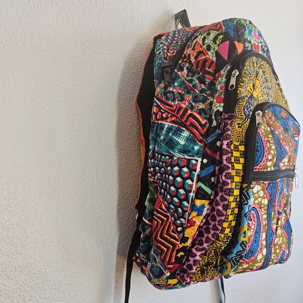 Back pack - Picture 3 of 10